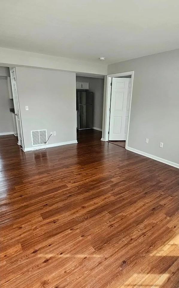 204 Cherry St #5 - Photo 5 of 13