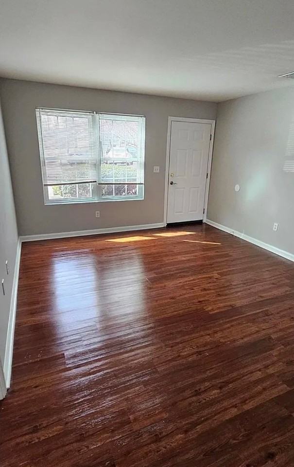204 Cherry St #5 - Photo 6 of 13