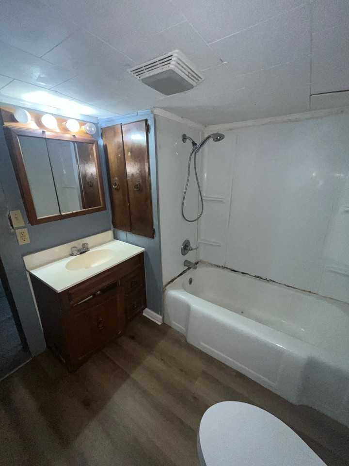 425 Mooresville Pike - Photo 7 of 12