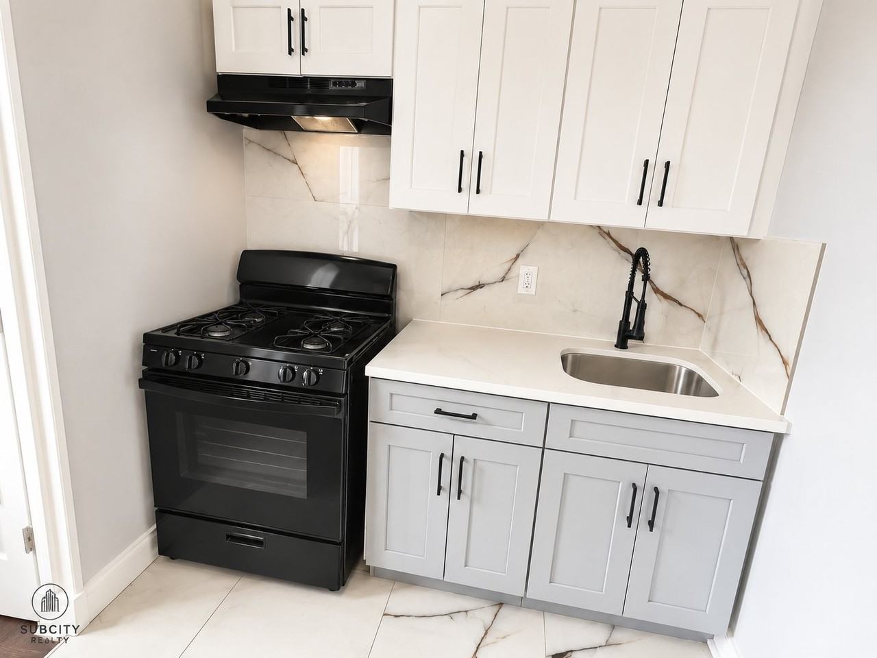 315 Market St #4 - Photo 4 of 5