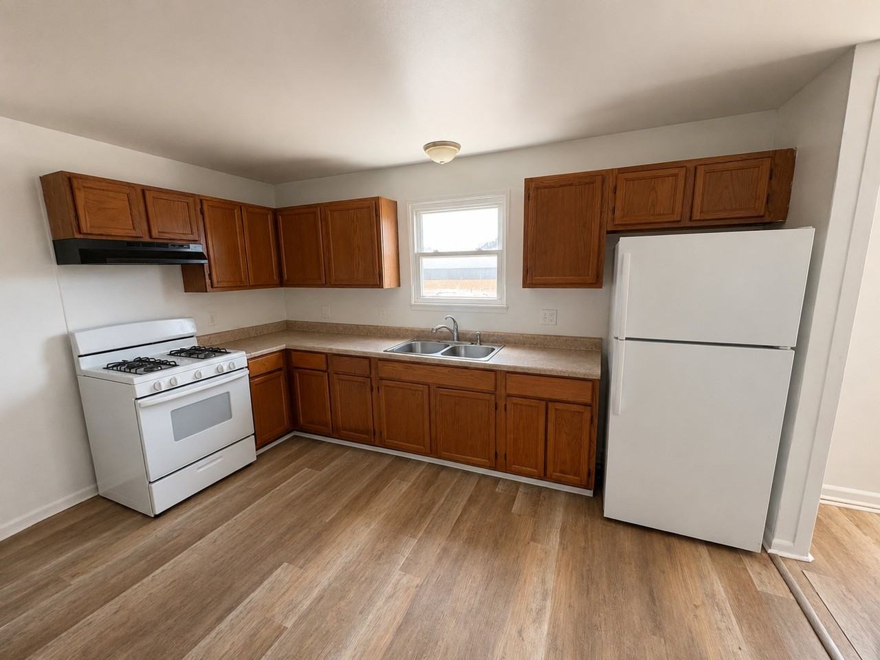 4528 Ohio St - Photo 2 of 12