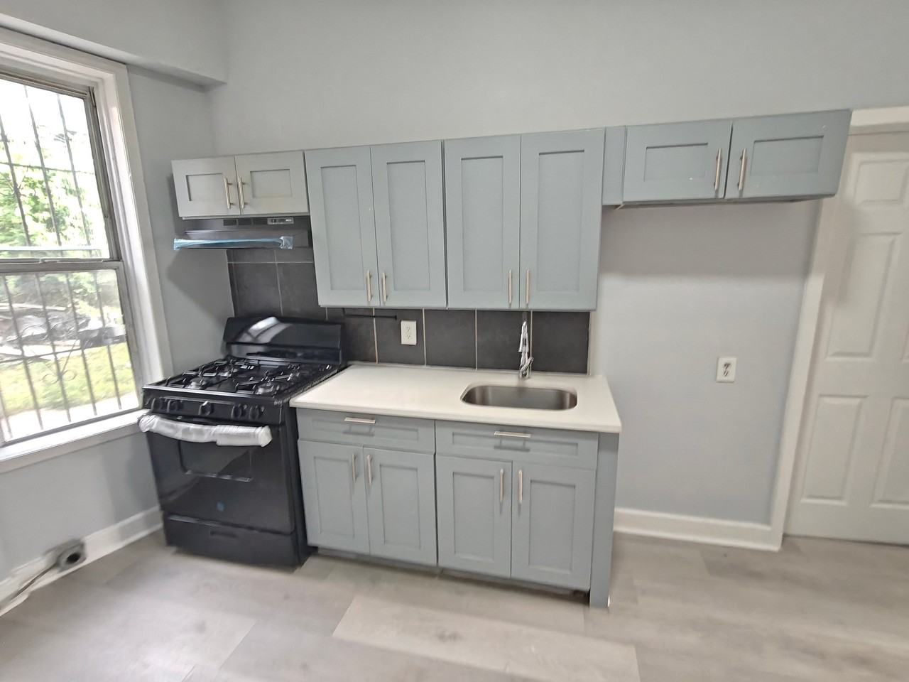 317 Market St #1 - Photo 6 of 7