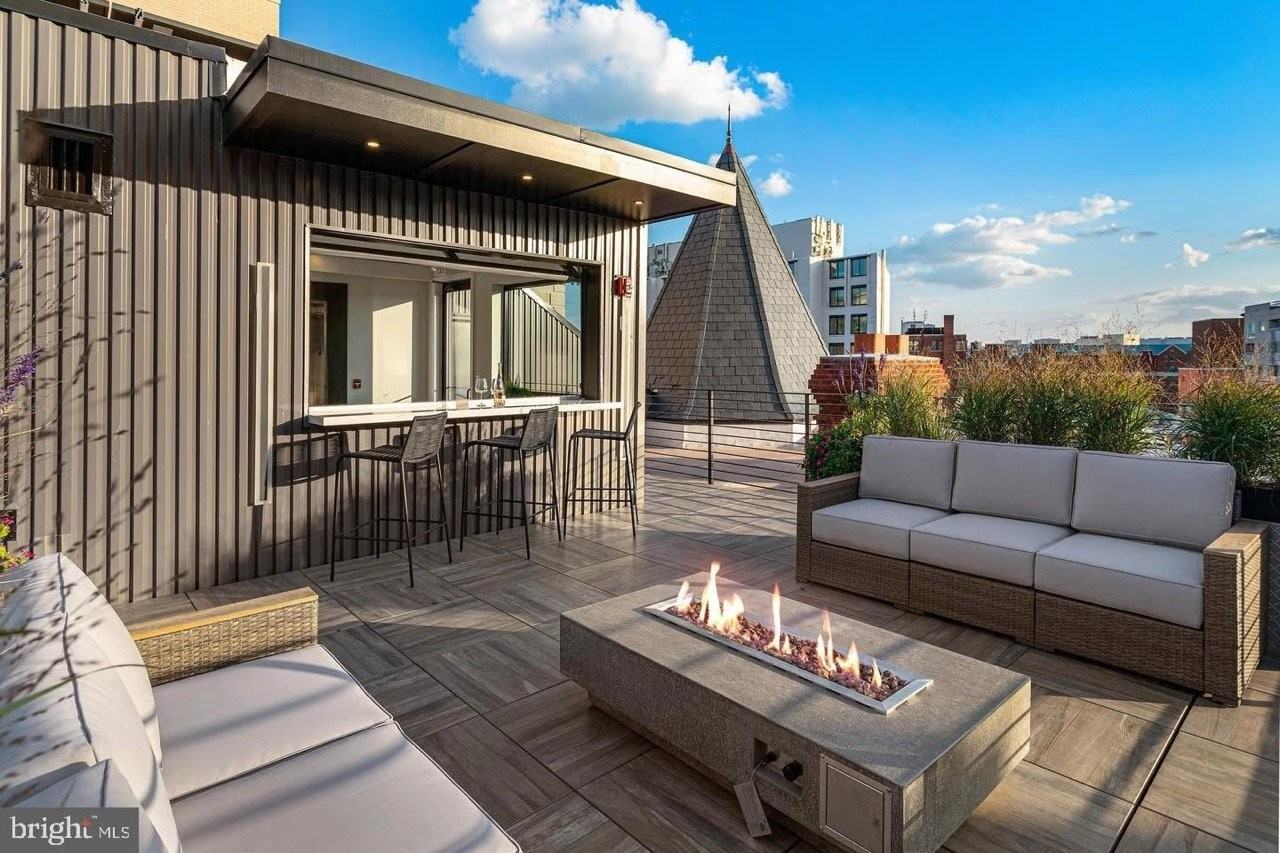 2525 Pennsylvania Ave Nw #303 - Photo 4 of 14