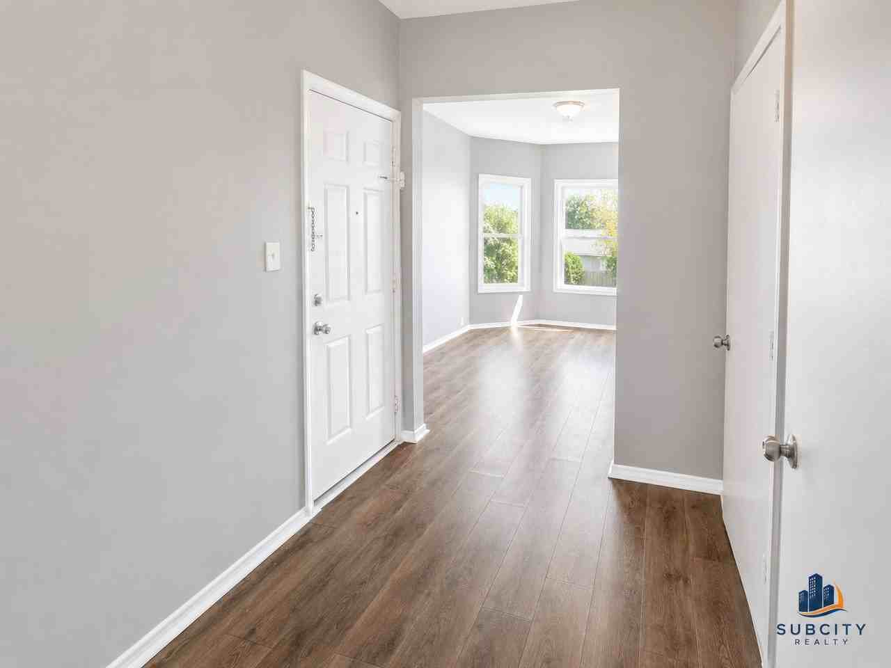 354 Fair St #4 - Photo 3 of 9