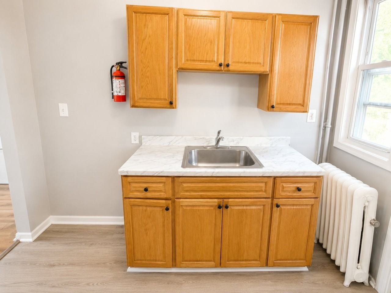 354 Fair St #4 - Photo 7 of 9