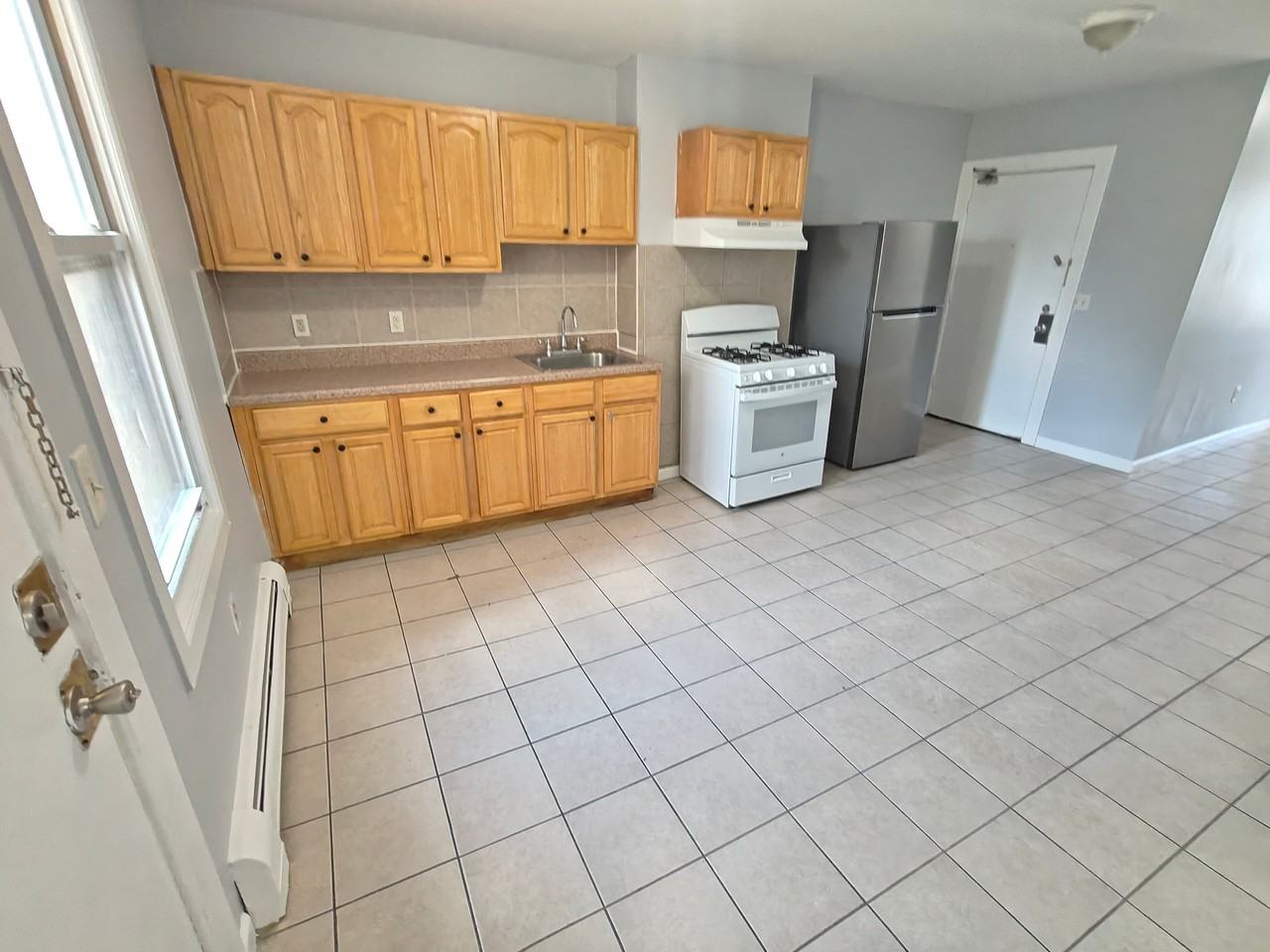 53 Graham Ave #2 - Photo 7 of 8