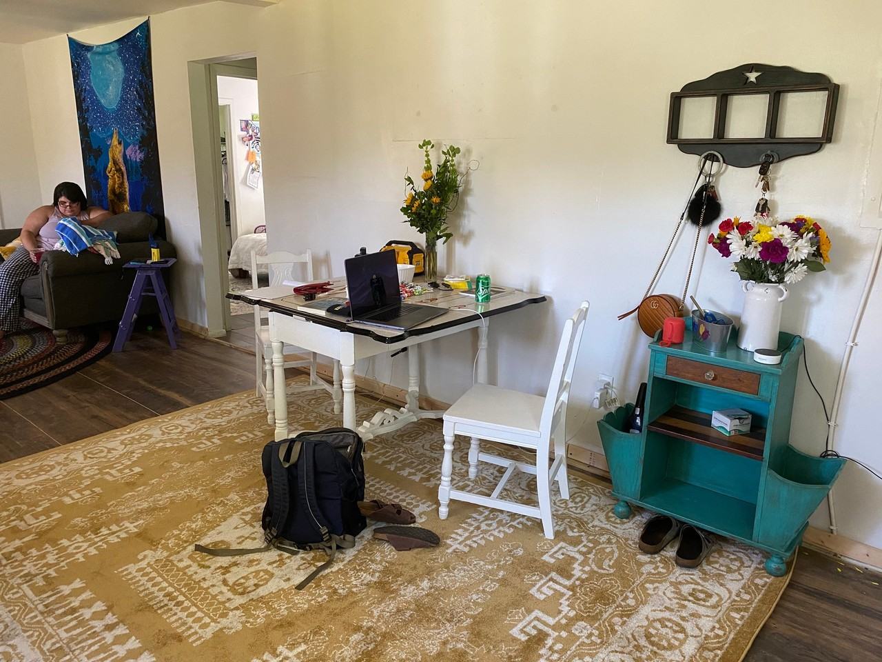 207 Poplar St - Photo 2 of 8