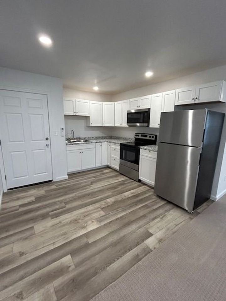400 James Dr #5