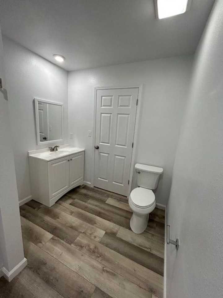400 James Dr #5 - Photo 4 of 6
