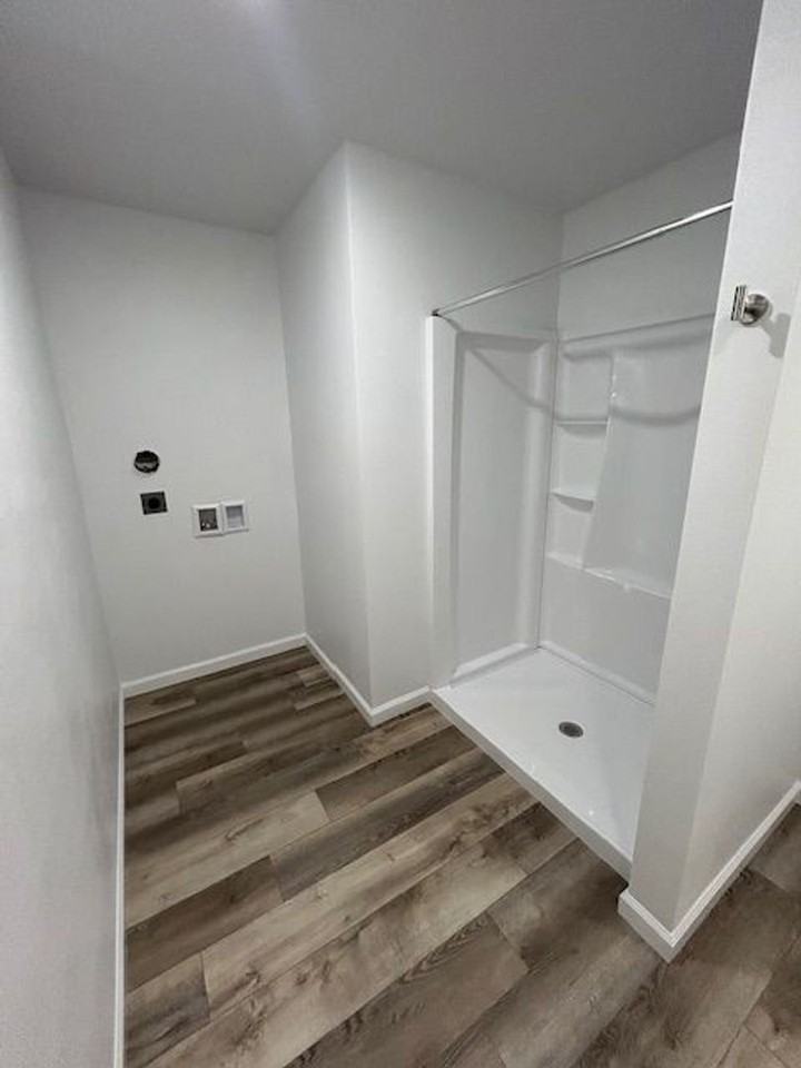 400 James Dr #5 - Photo 5 of 6