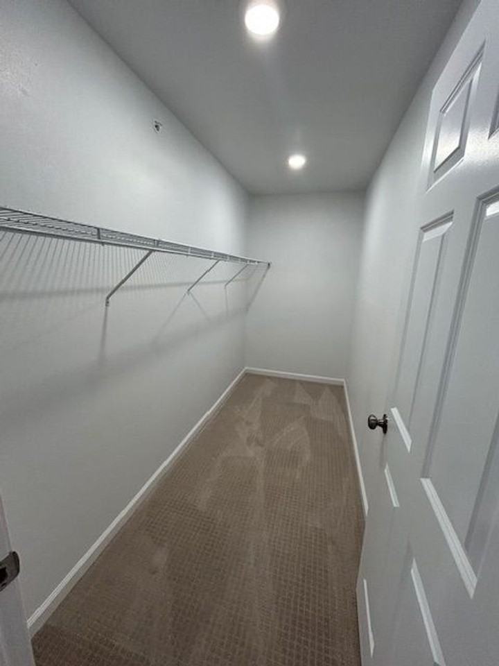 400 James Dr #5 - Photo 6 of 6