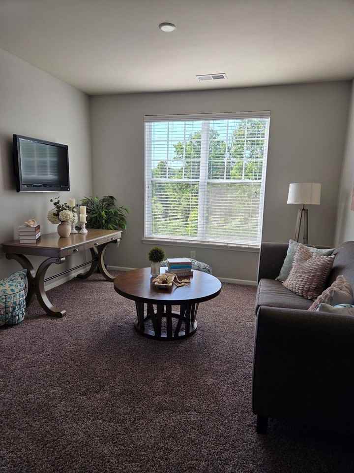 Overlook Apartments - OVL - Photo 7 of 50