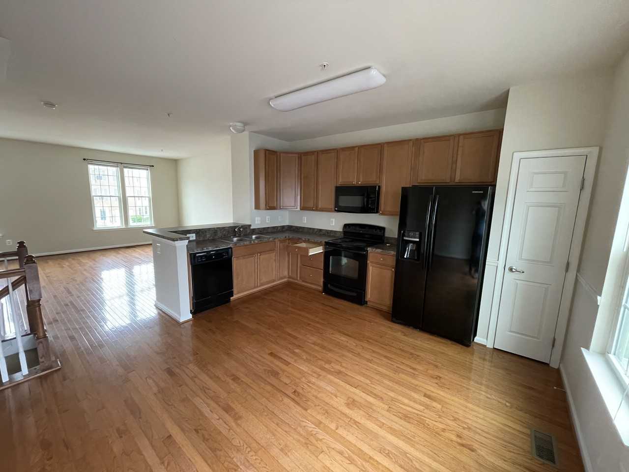 1038 Wisdom Ct #1038 - Photo 2 of 13