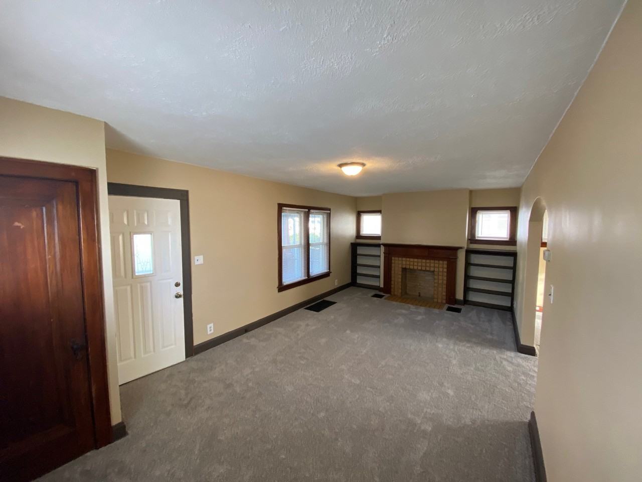 130 N Roys Ave #NA - Photo 4 of 14