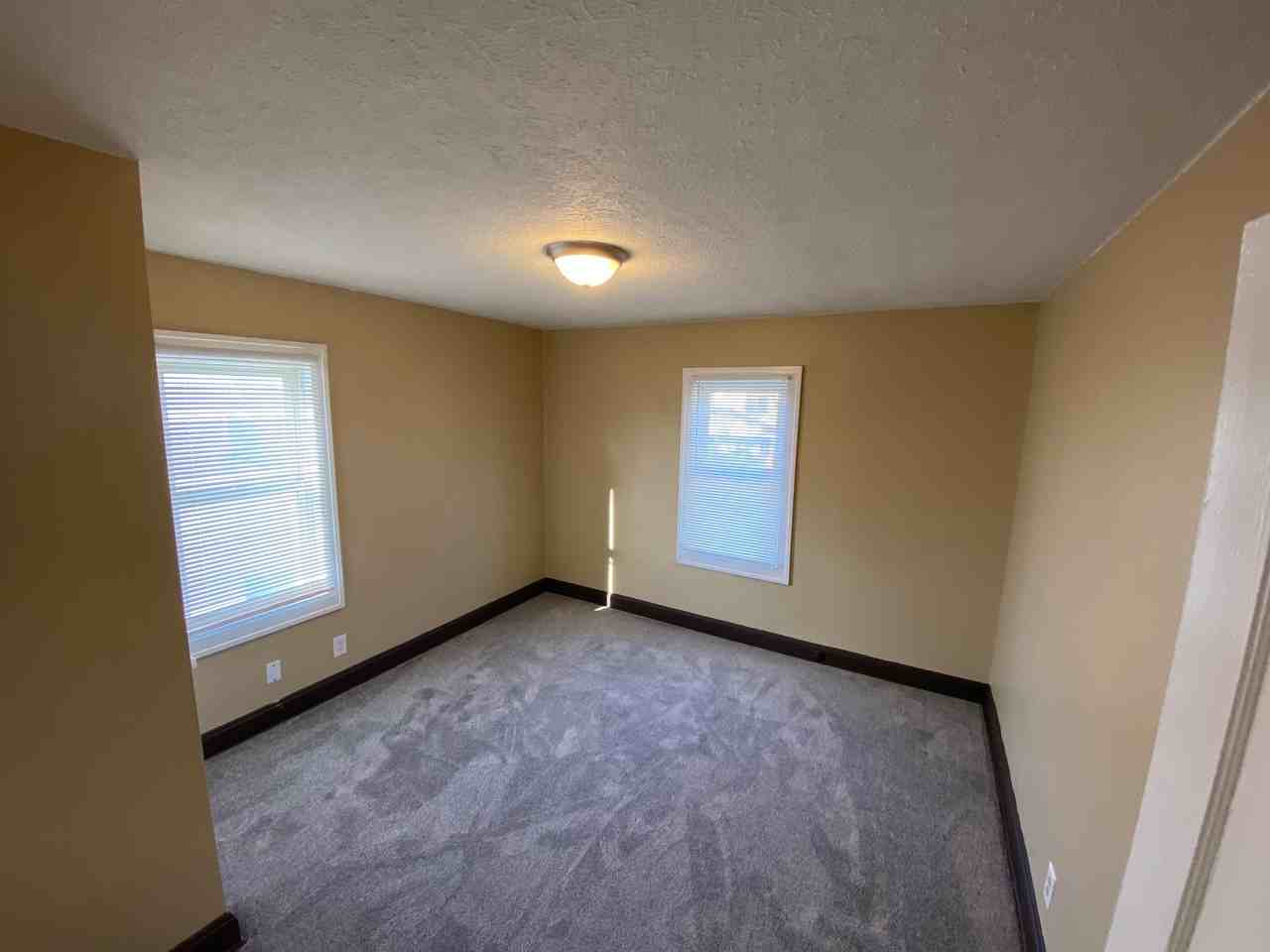 130 N Roys Ave #NA - Photo 7 of 14