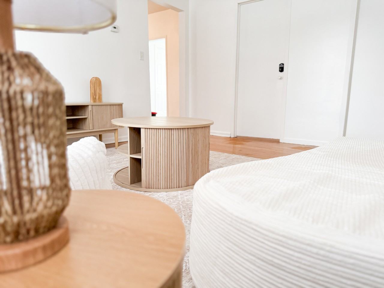 1430 Irving Ave N #2ROOM1 - Photo 2 of 11