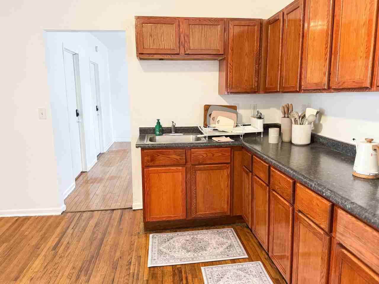 1430 Irving Ave N #2ROOM1 - Photo 6 of 11
