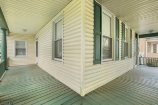 380 Seminary Ave #2B - Photo 1 of 1