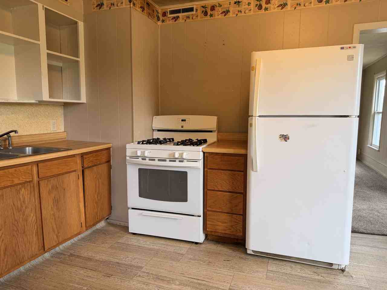 256 Ely St #3 - Photo 3 of 16
