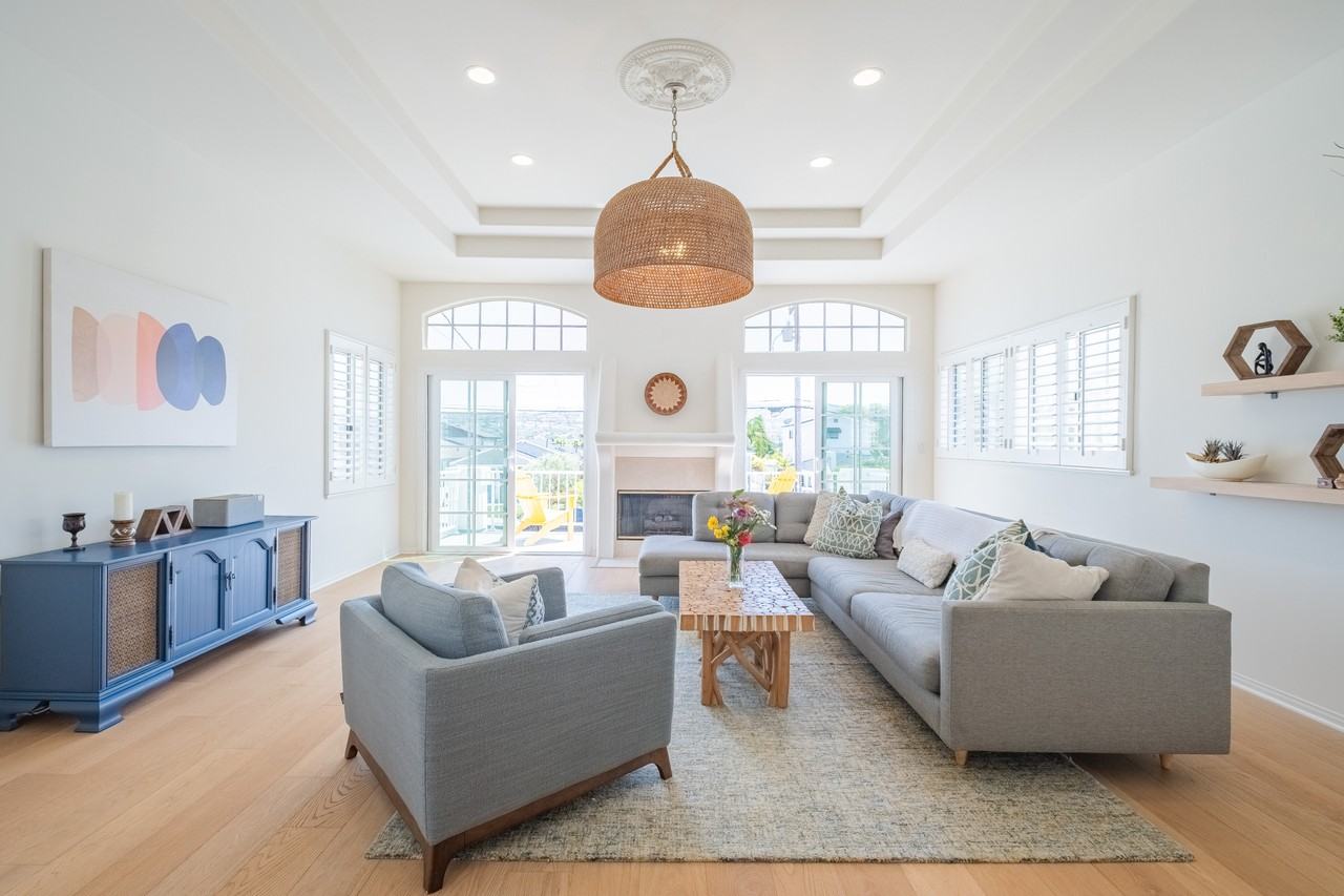 1021 Avenue D #NA - Photo 5 of 27
