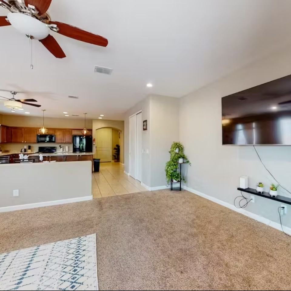 9329 W Georgia Ave #NA - Photo 5 of 23