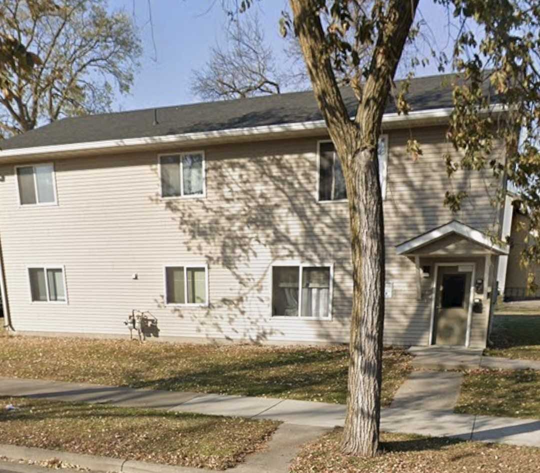528 8th Ave S #NA - Photo 3 of 10