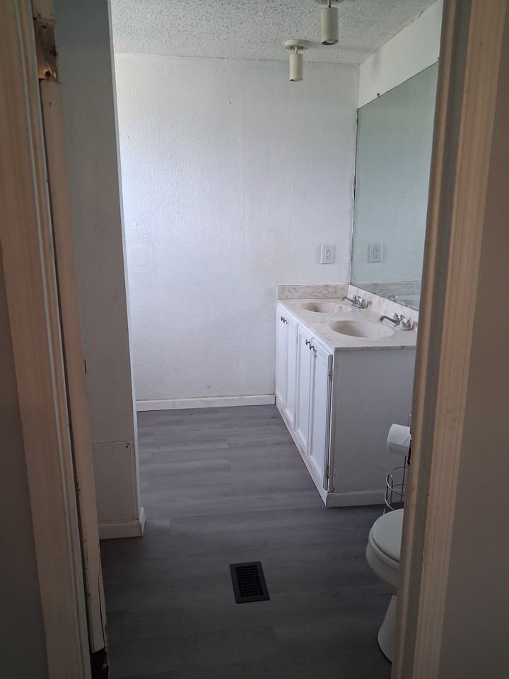 13501 Nutty Brown Rd Apt B #NA - Photo 6 of 14