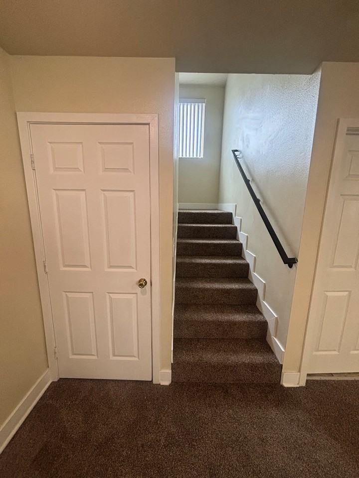 322 East 80th Street - Photo 6 of 17