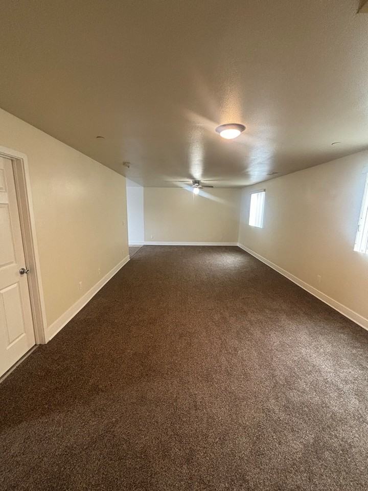 322 East 80th Street - Photo 2 of 17