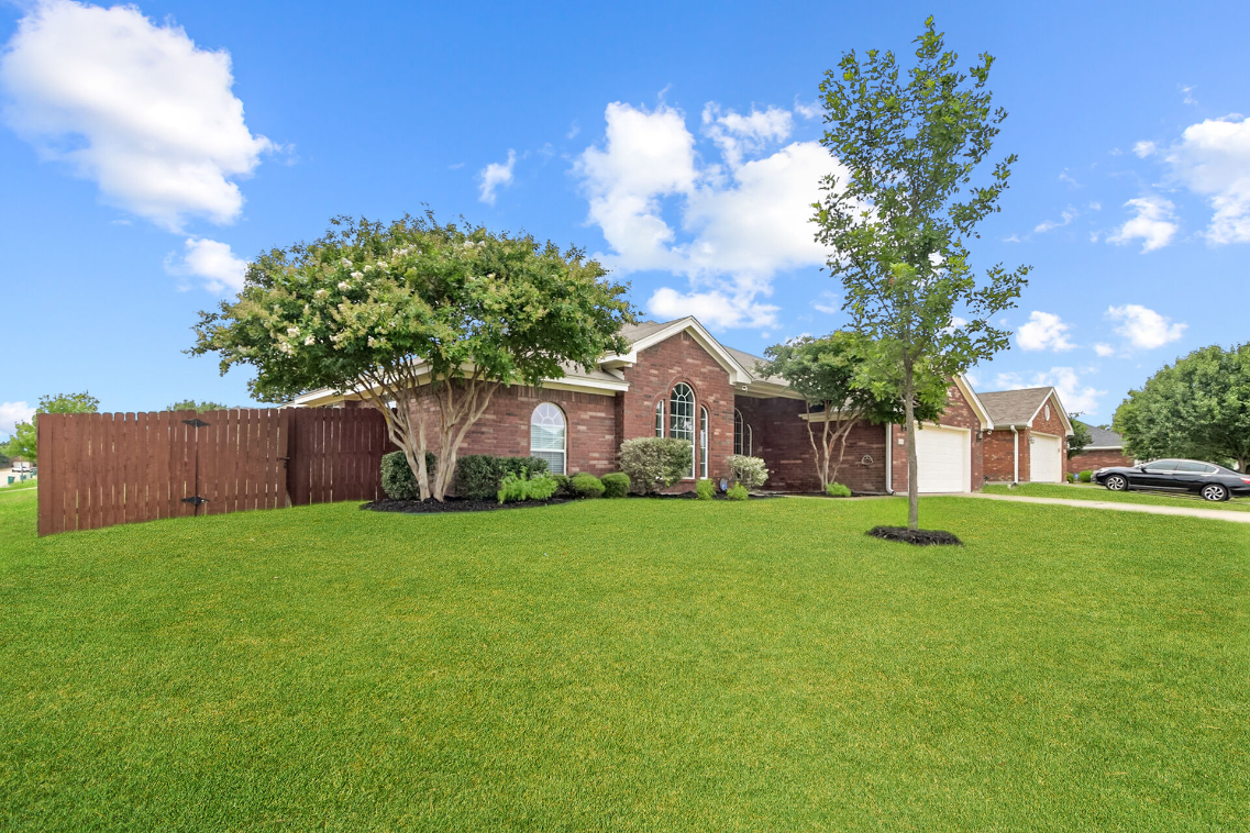 708 Bullwhip Cir #NA - Photo 2 of 28