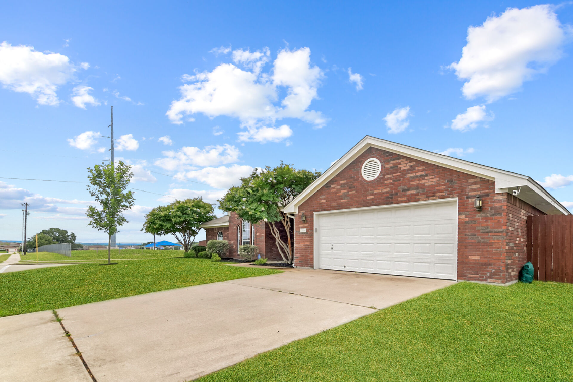 708 Bullwhip Cir #NA - Photo 3 of 28