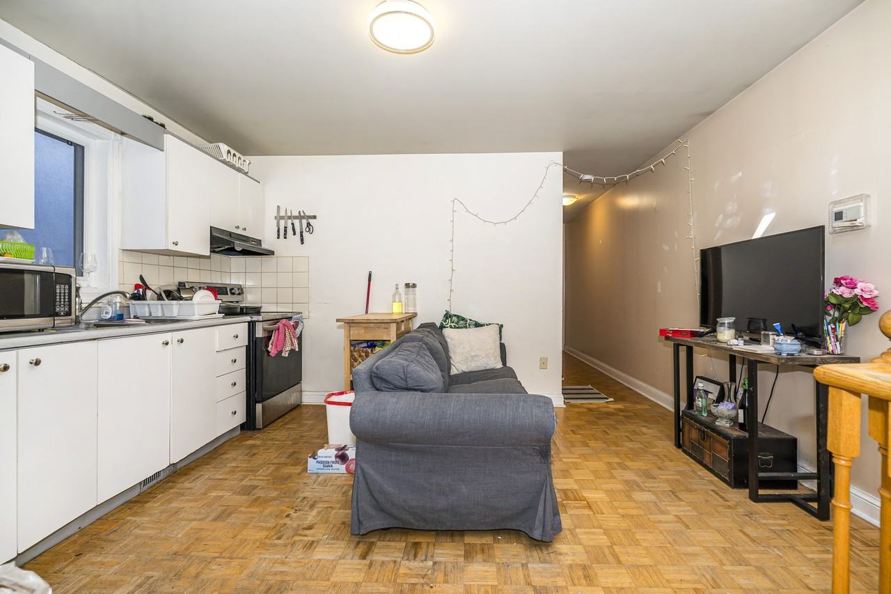 446 Roxton Road #C - Photo 5 of 10