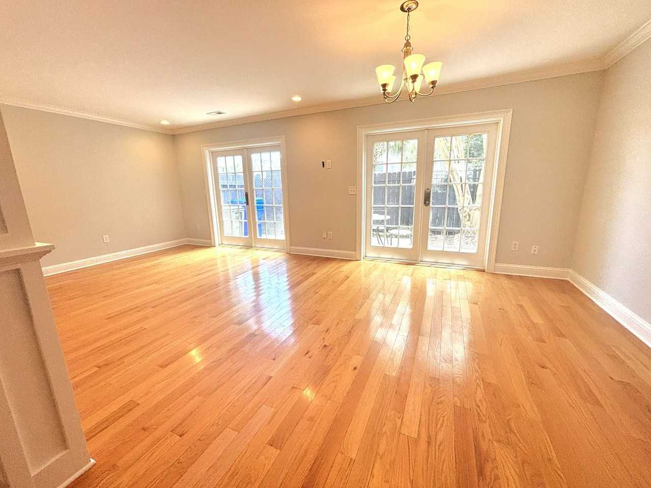 72 Logan St - Photo 3 of 21