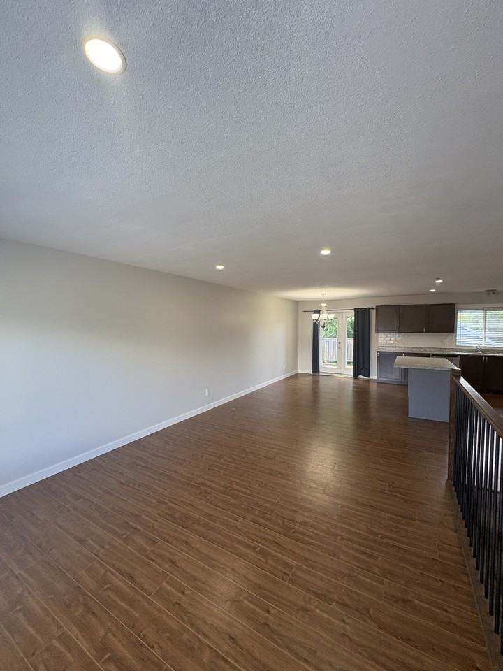 46384 Angela Avenue #A - Photo 6 of 24