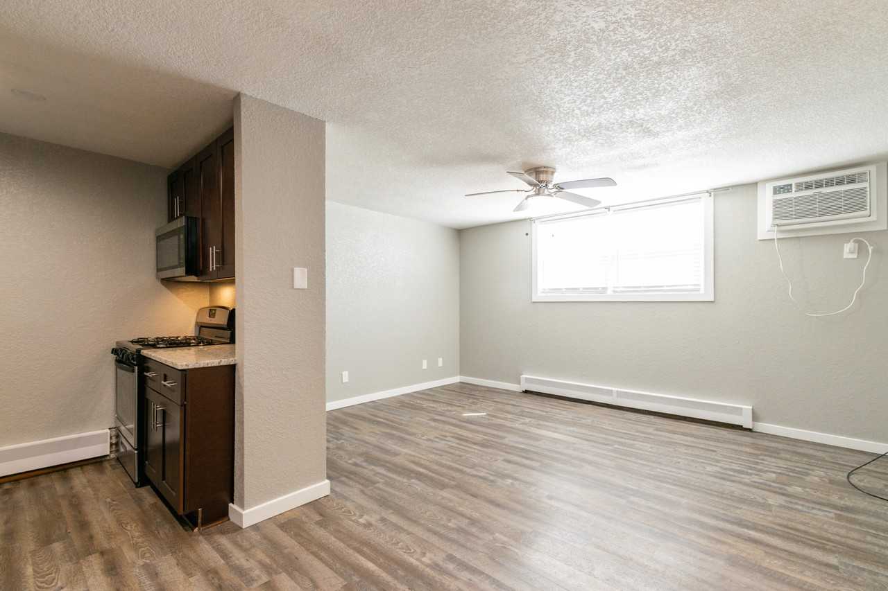 1805 W 4th St #2 - Photo 6 of 15