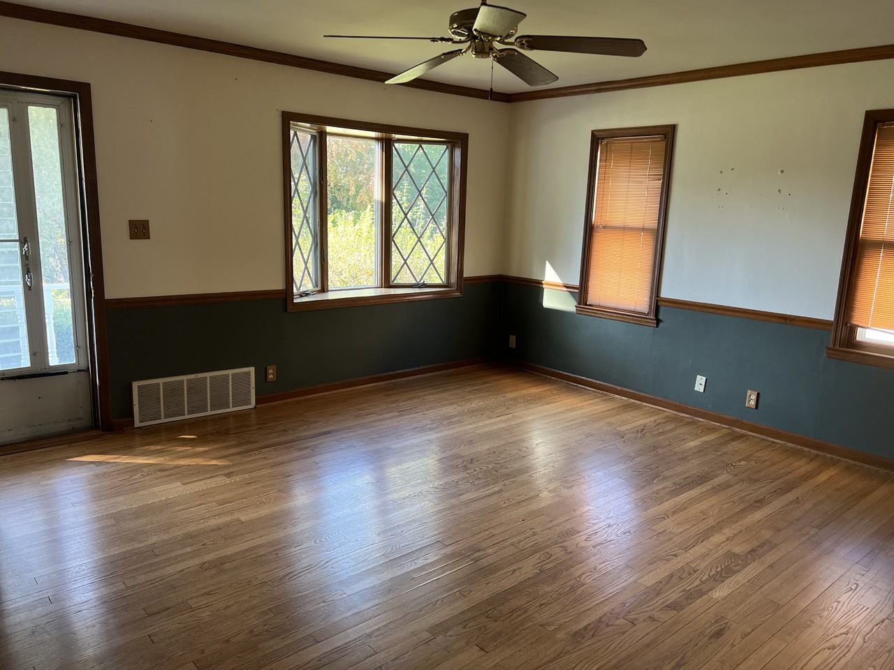 1130 Adelmann Ave #NA - Photo 2 of 10