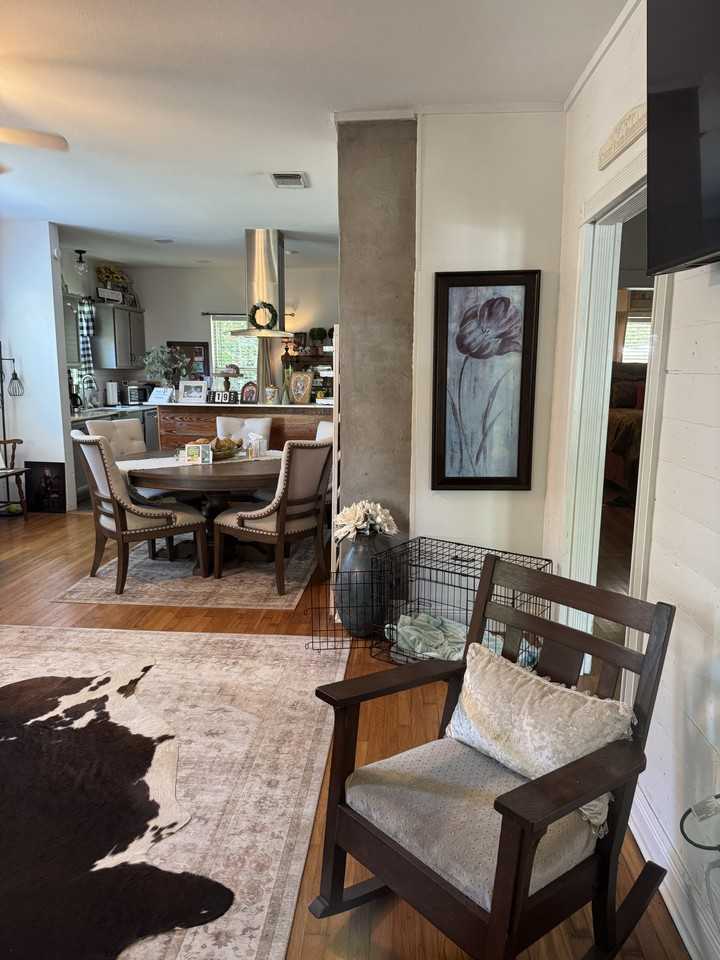 205 W 5th St #NA - Photo 5 of 21