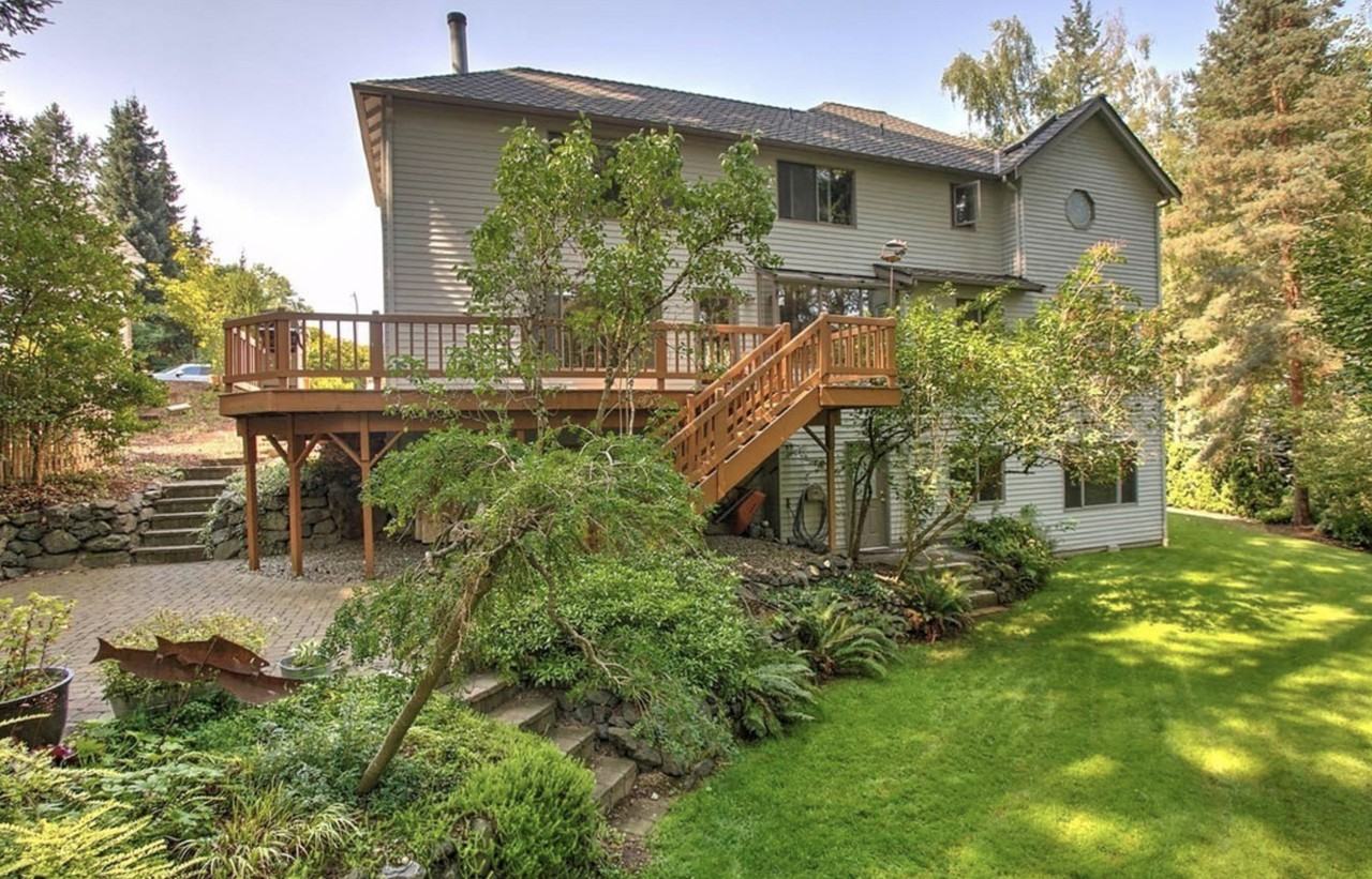 24518 Se 42nd Pl #B - Photo 2 of 11