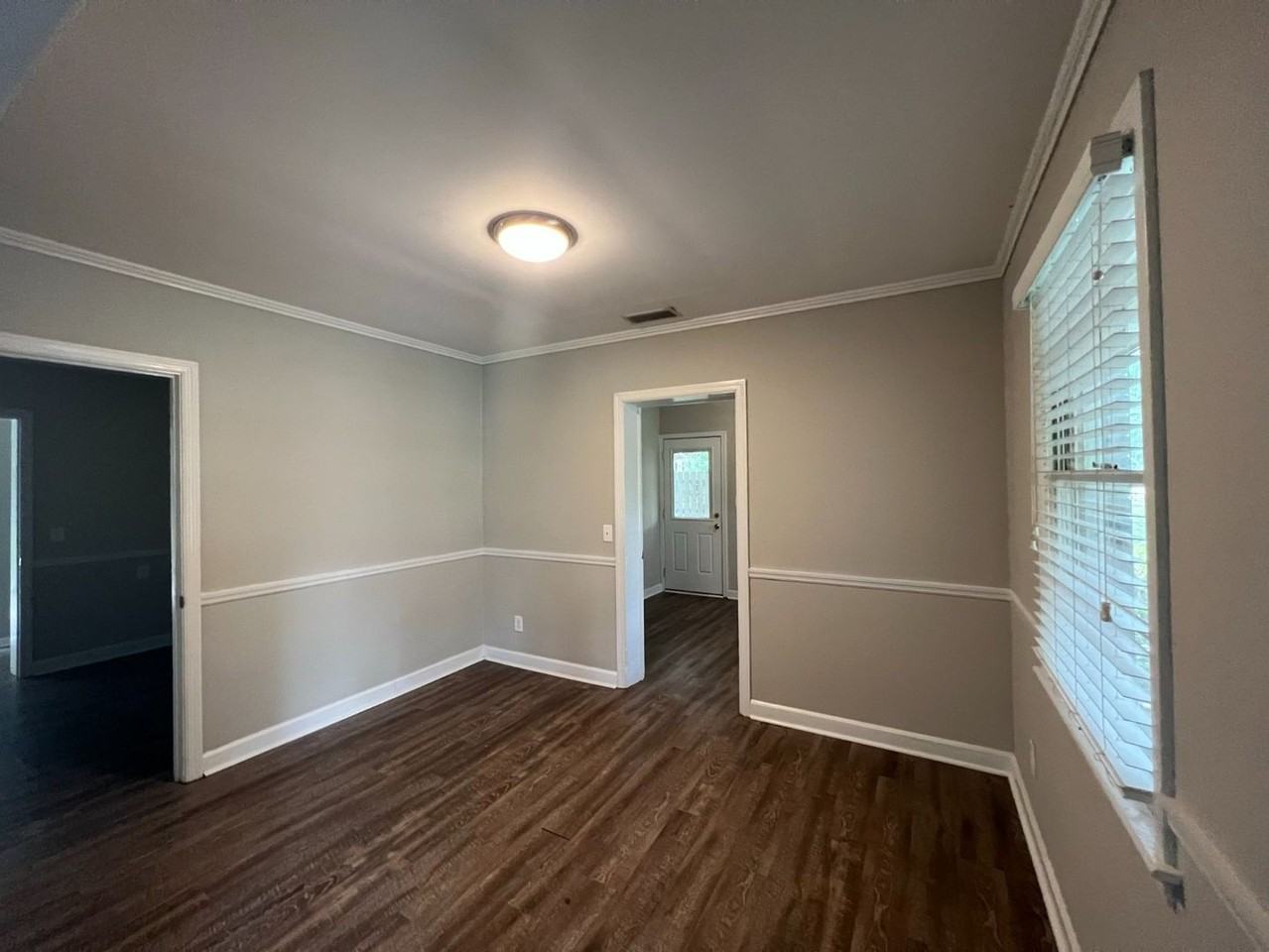507 Park Ave - Photo 4 of 8