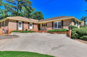featured image of 2705 Bolling Rd