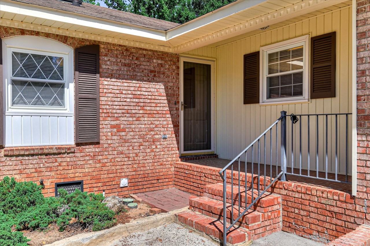 2705 Bolling Rd - Photo 7 of 50