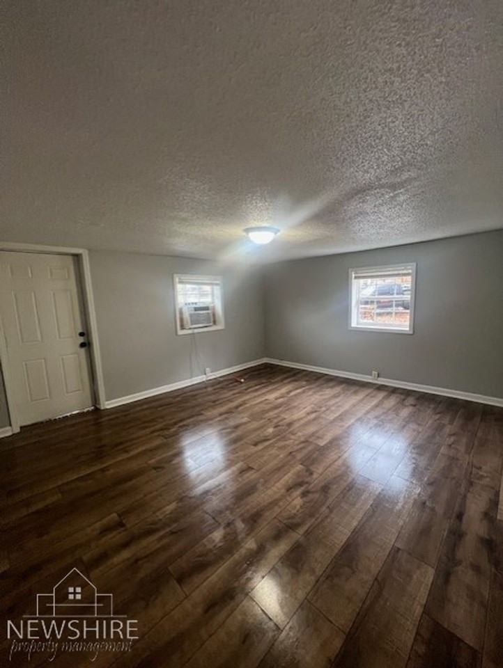 204 North St - Photo 5 of 7
