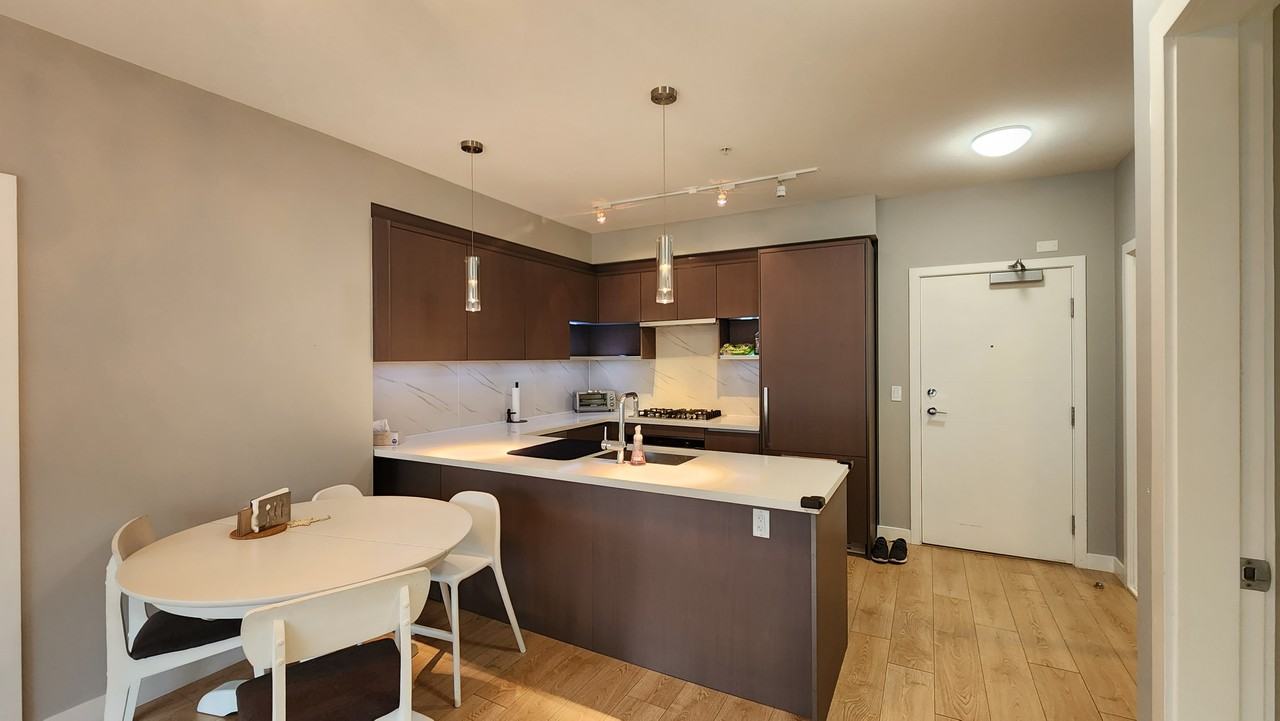 9333 Tomicki Avenue #213 - Photo 7 of 17