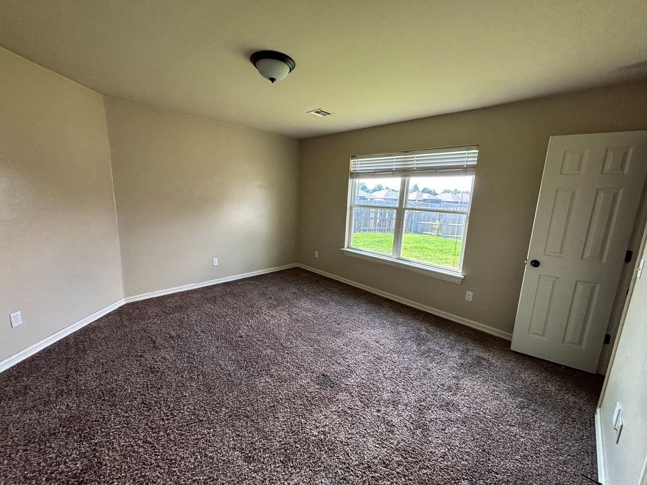 2109 Breakers West Blvd - Photo 5 of 8