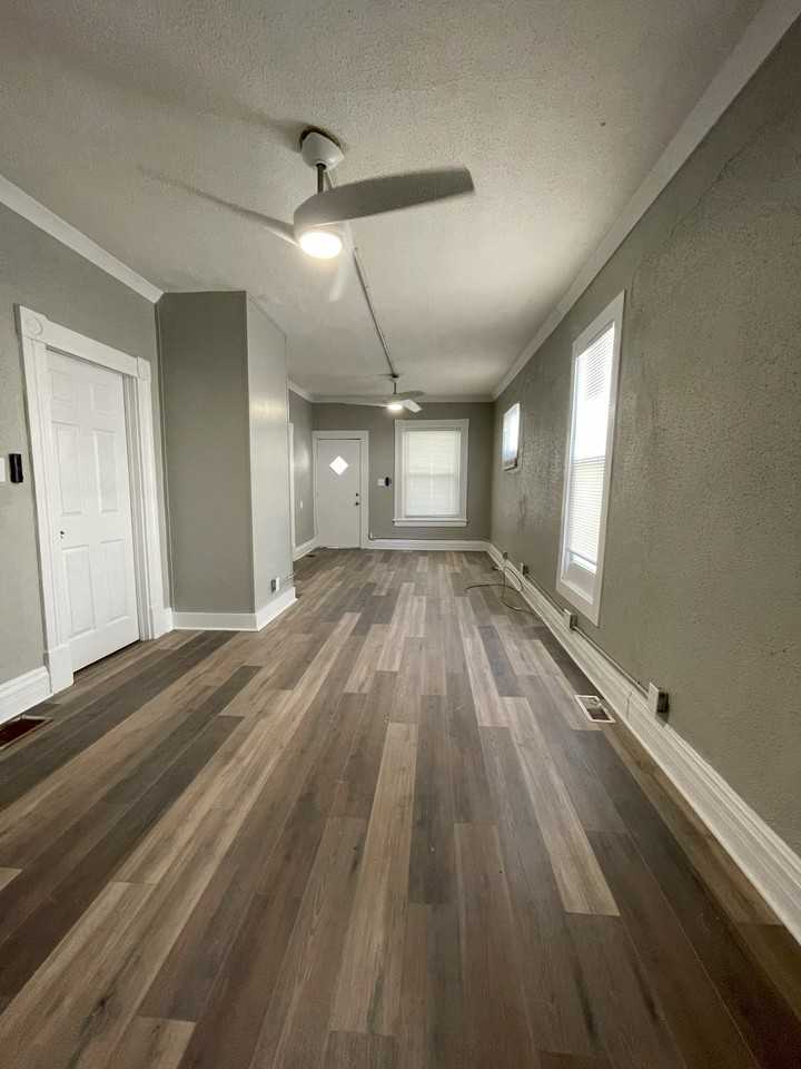 847 Clark St - Photo 3 of 17