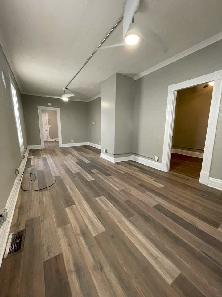 847 Clark St - Photo 4 of 17