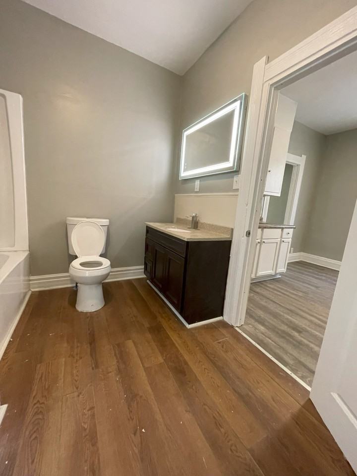847 Clark St - Photo 6 of 17