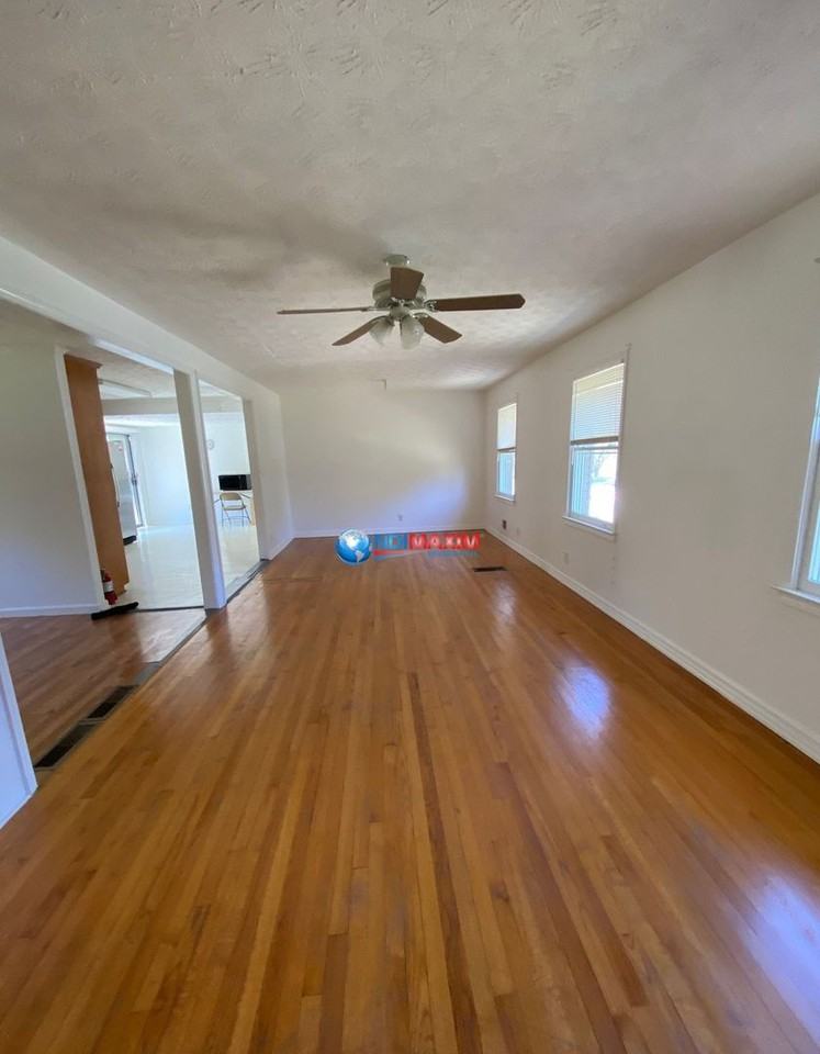 651 Oneta Dr - Photo 2 of 14
