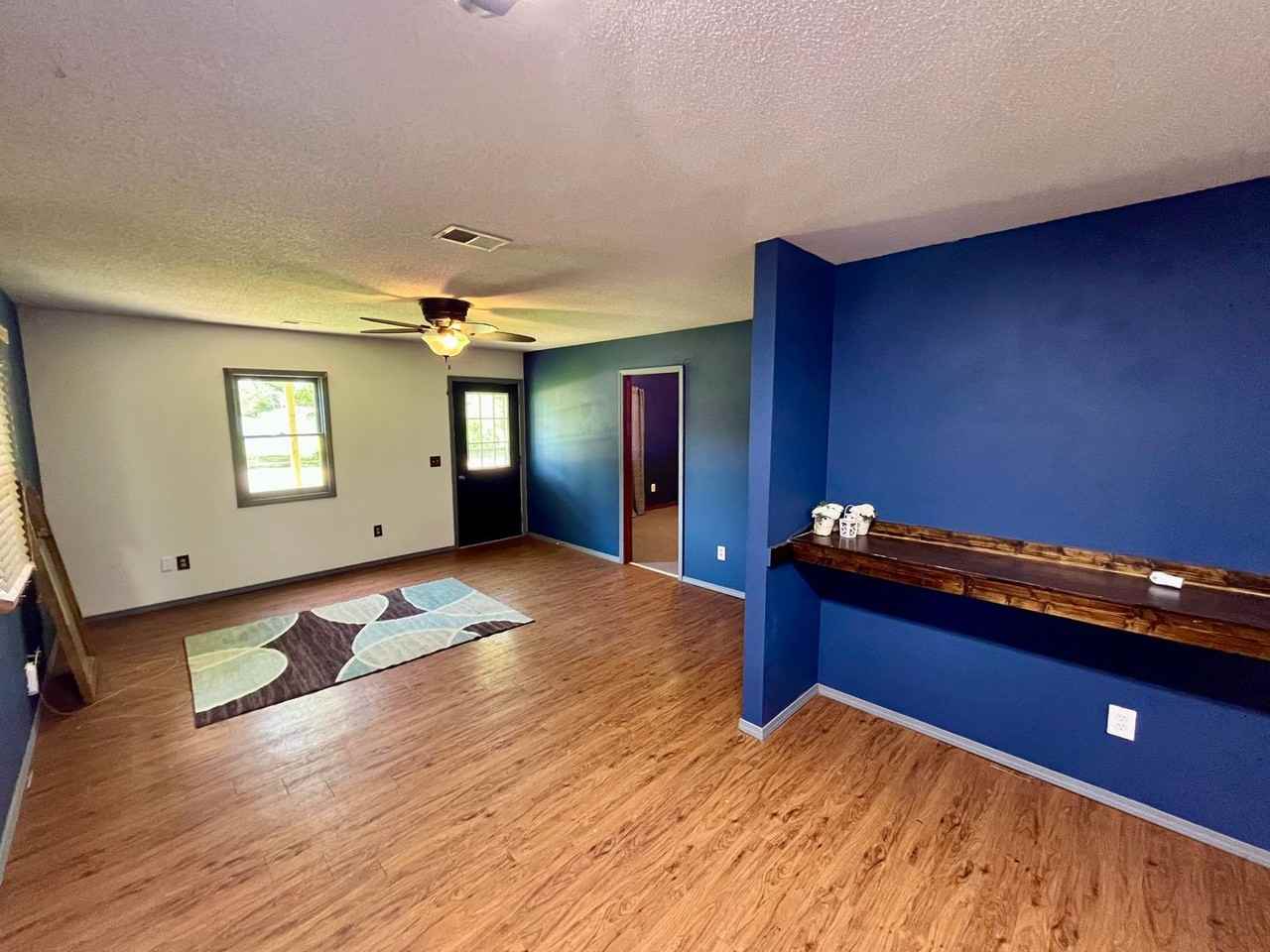 904 Springfield Rd - Photo 2 of 12