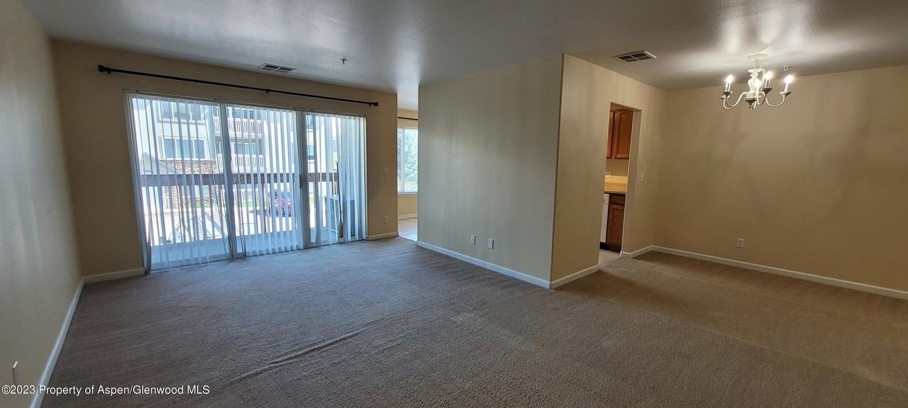 796 Castle Valley Blvd #H - Photo 2 of 7